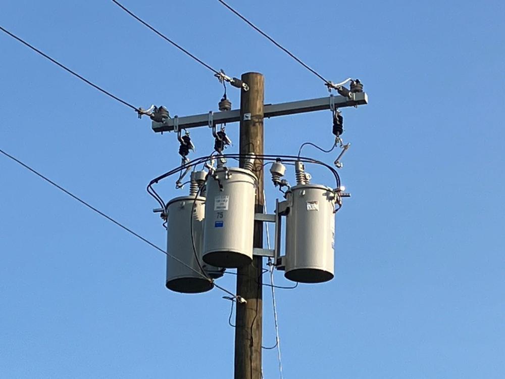 Power Outage Impacts Over 2 500 - 9112470218 Transformer 